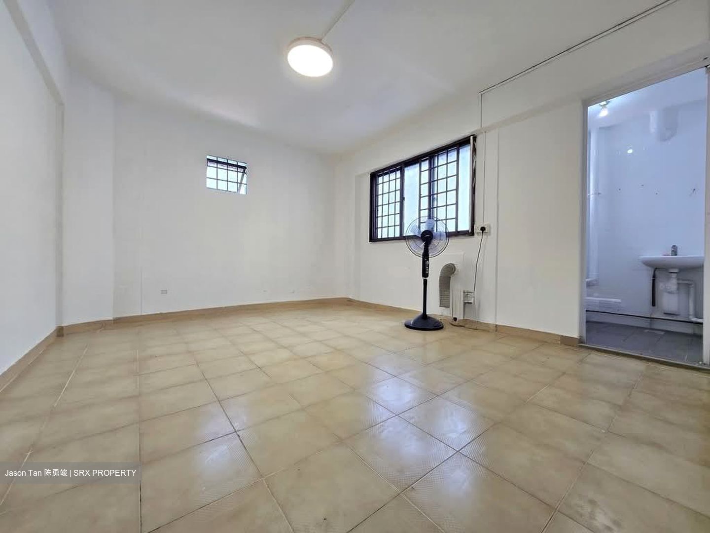 Blk 215 Jurong East Street 21 (Jurong East), HDB 3 Rooms #561879511